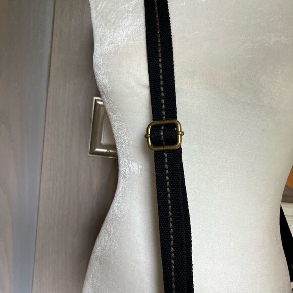THE SAK Leather Crossbody Bag Black - Picture 6 of 12